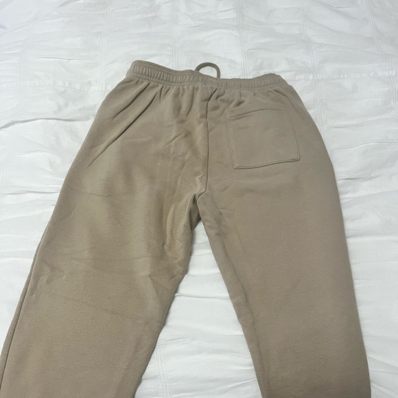 GAP soft beige sweatpants, size XS-S - Picture 4 of 5